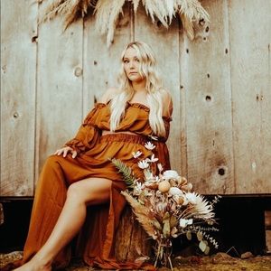 Meet your Posher, Dana